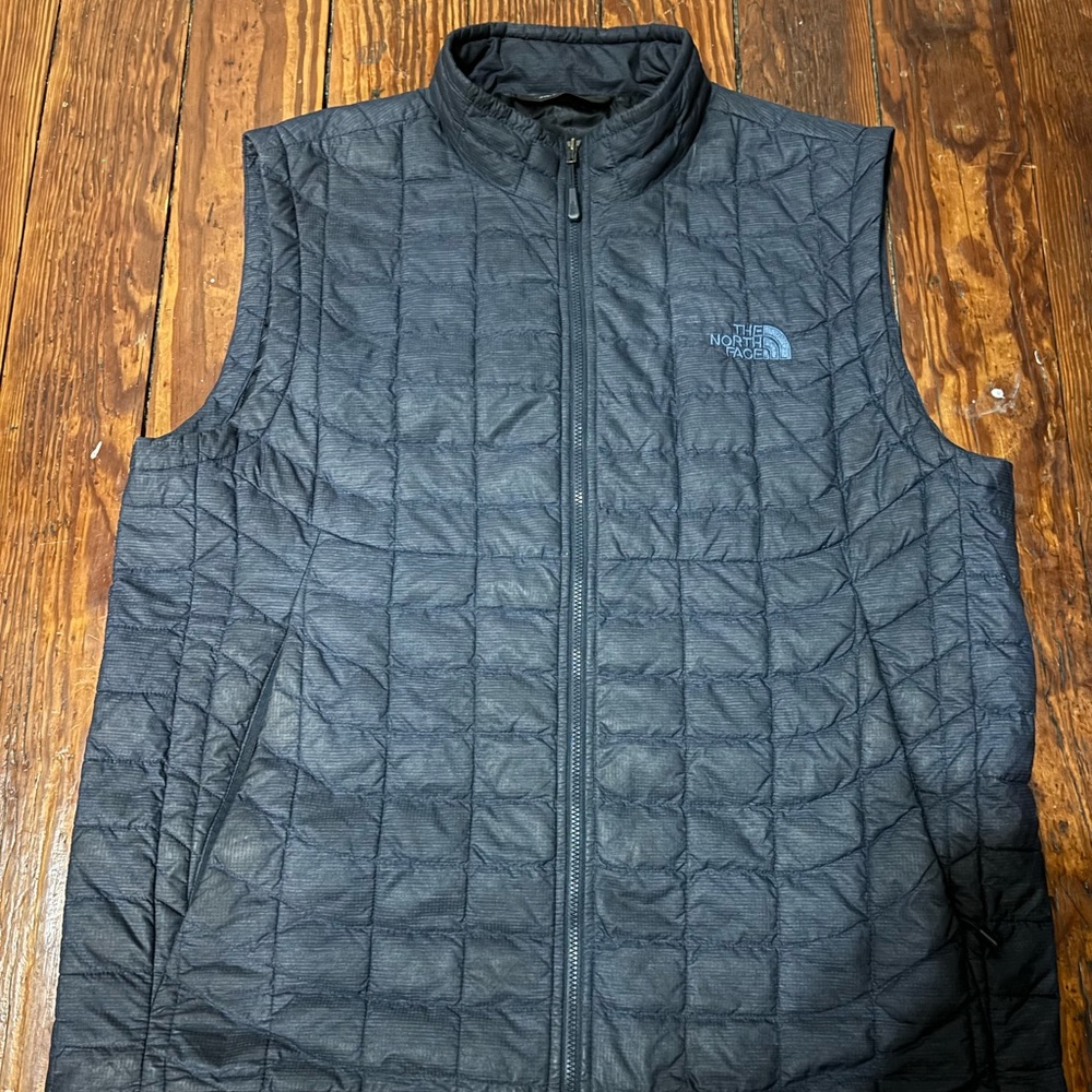 The North Face, Men’s Size Medium Navy Blue Vest, light weight